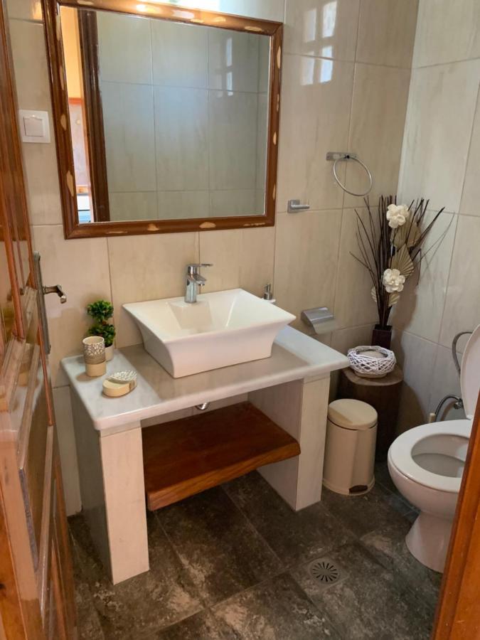 Apartamento Gerani Vasilikí Exterior foto