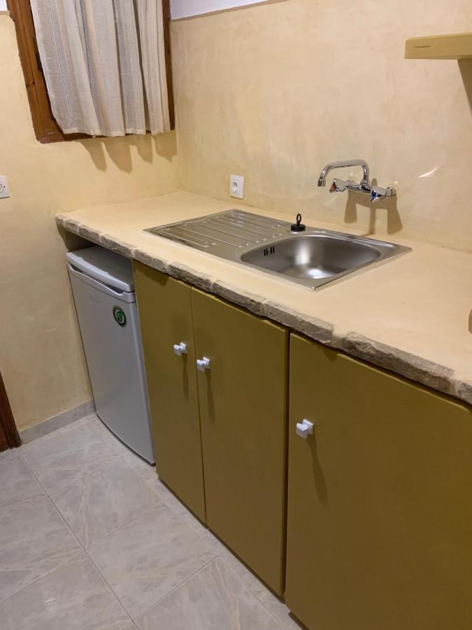 Apartamento Gerani Vasilikí Exterior foto