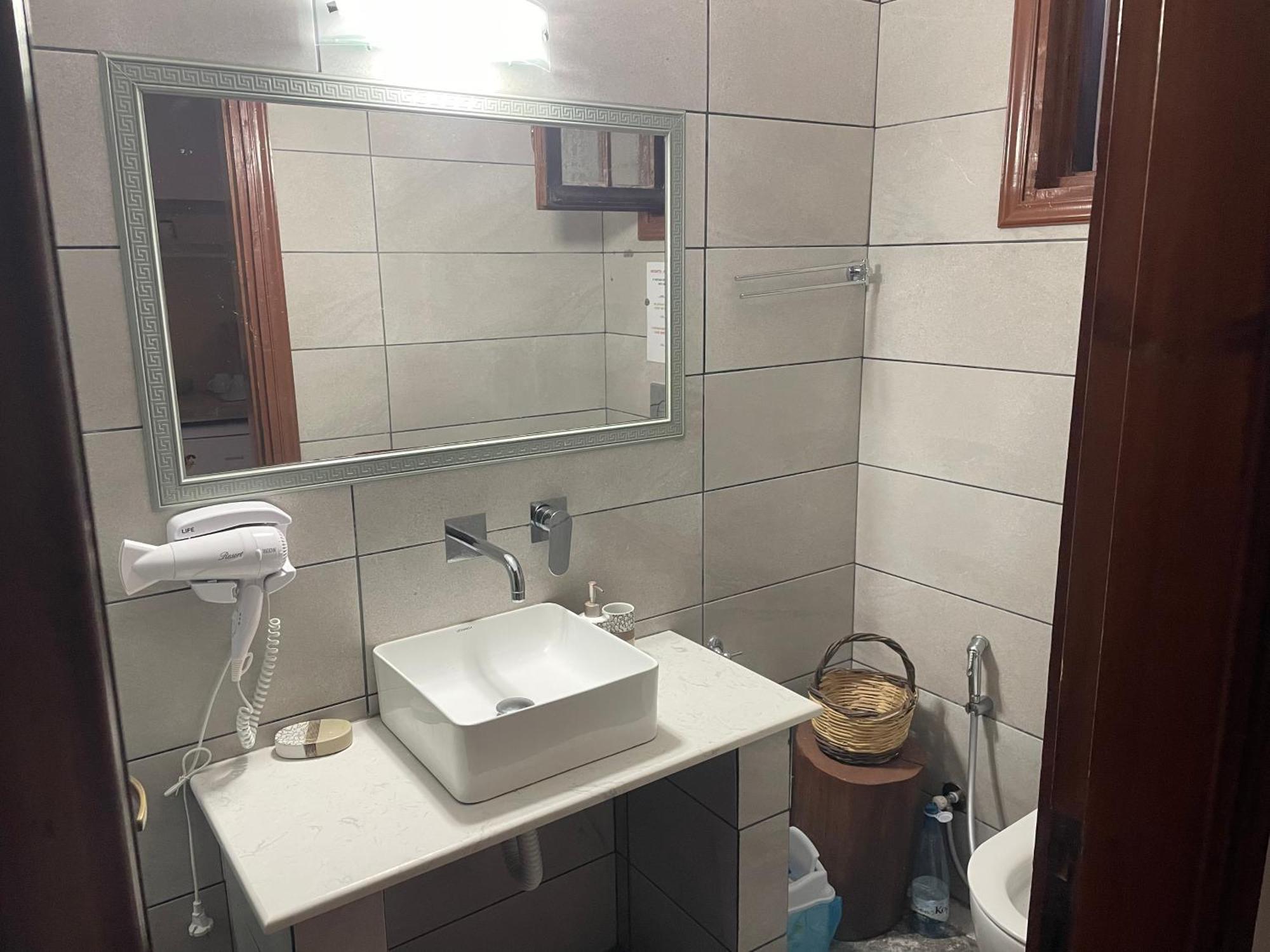 Apartamento Gerani Vasilikí Exterior foto