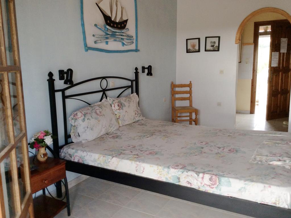 Apartamento Gerani Vasilikí Habitación foto