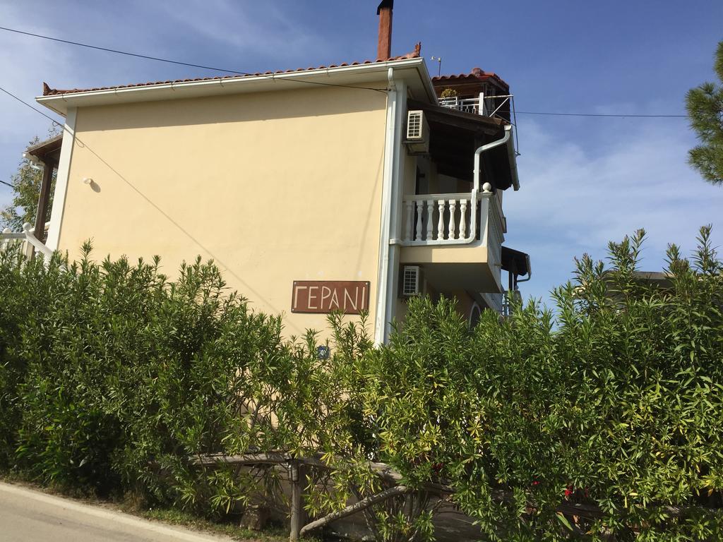 Apartamento Gerani Vasilikí Exterior foto